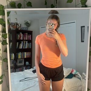 This is a Lululemon swiftly tech short-sleeve shirt!!